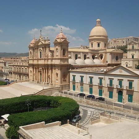 Second Life Noto Exterior foto